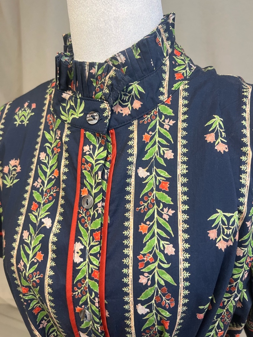 entro Blue Floral Print Midi Dress with Belt - Picture 5 of 12
